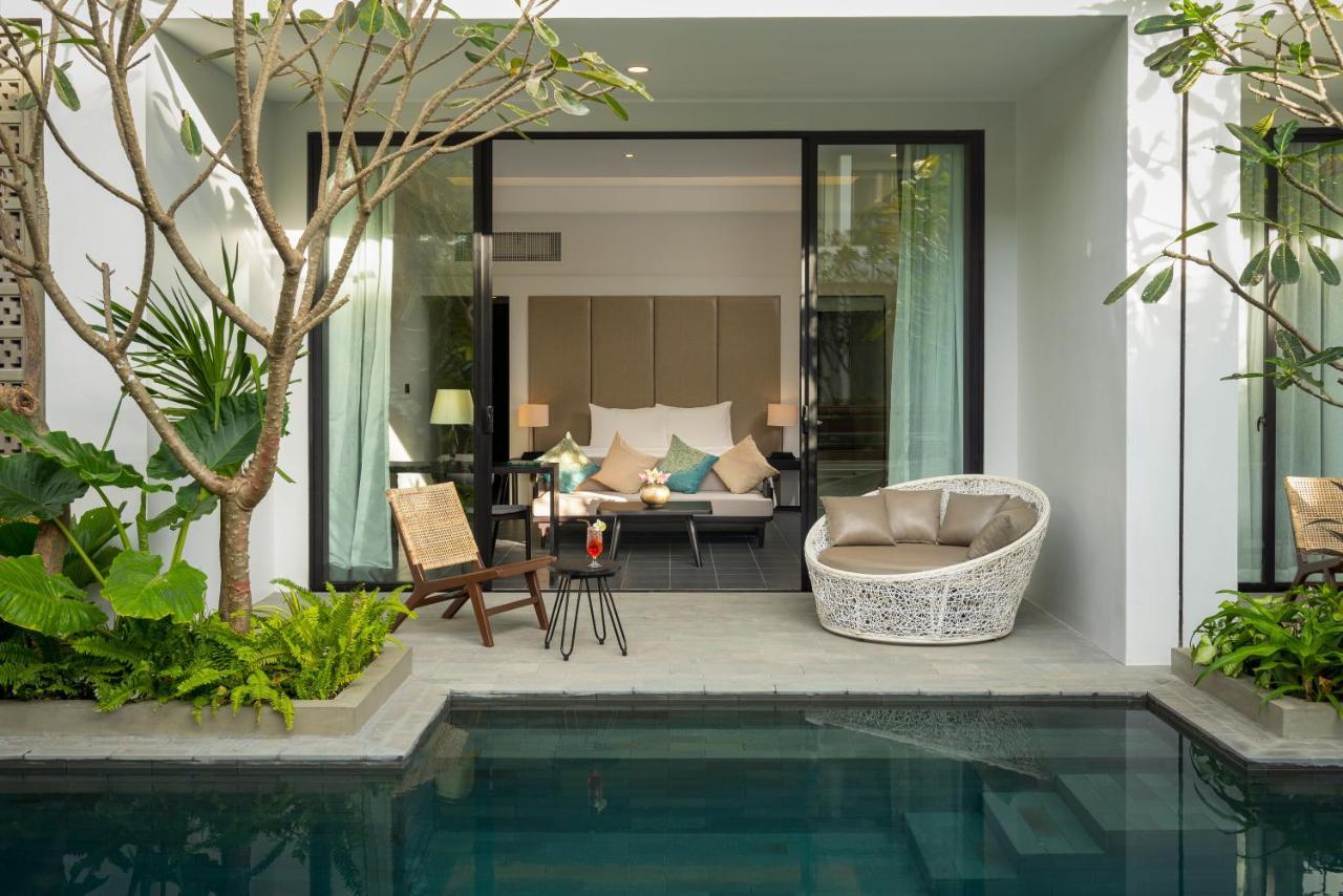 Eightfold Urban Resort シェムリアップ エクステリア 写真 A pool villa at The Sukhothai