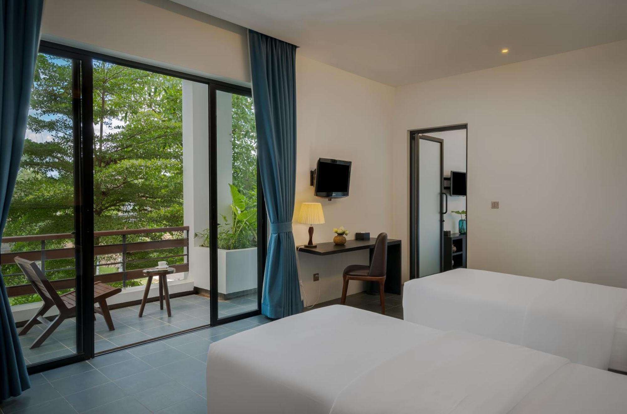 Eightfold Urban Resort シェムリアップ 部屋 写真 Deluxe Room